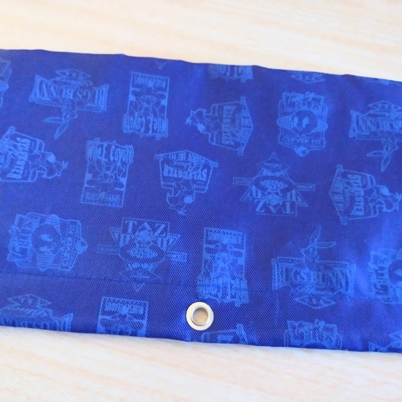 50% OFF! Looney Tunes Kids Blue Canvas Case Pouch Accessory Bag Women Girl Teen - Picture 3 of 13